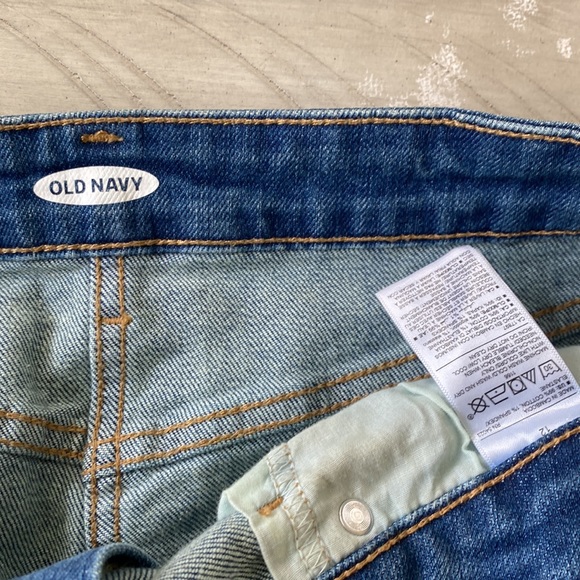 Denim Skirt Old Navy - Picture 3 of 3